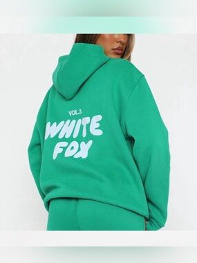 NWOT White Fox Boutique Green Sweatshirt M/L